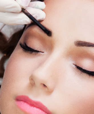 lash  brow tint illuminskin