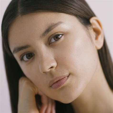 7 DETOX TIPS FOR HEALTHIER SKIN – NUORI