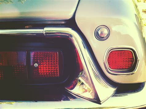 Gray Car · Free Stock Photo
