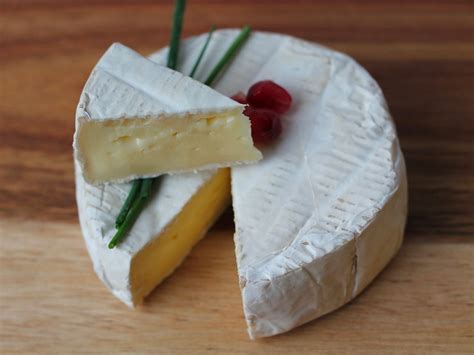 Сыр Castello Camembert 125 г, цена 97 грн — Prom.ua (ID#1422312050)