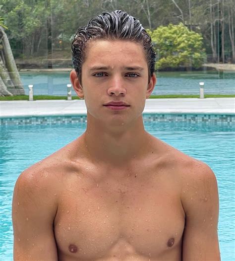 Picture of Alex Ruygrok in General Pictures - alex-ruygrok-1610842316 ...