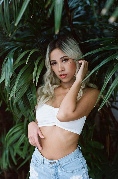 Top Onlyfans Creators in 2022 — Influencers and Celebrities Ranked