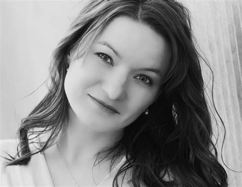 Pictures of Elizabeth Lawrence