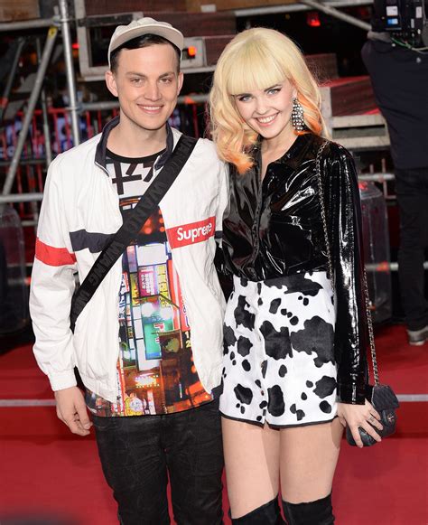 Bonnie Strange: Model zeigt sich nackt im neuen "Playboy" | STERN.de