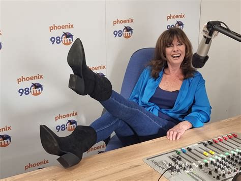 Vicki Michelle's Music Mix – show 249 - Phoenix FM
