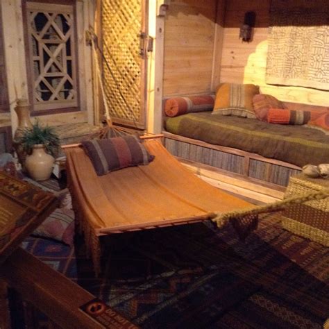 Tourists are flocking to Noah ark kentucky for the light show 4