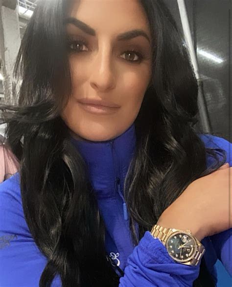 Sonya Deville | Scrolller