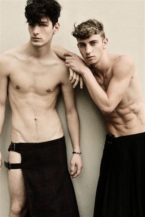 Naked Skinny men