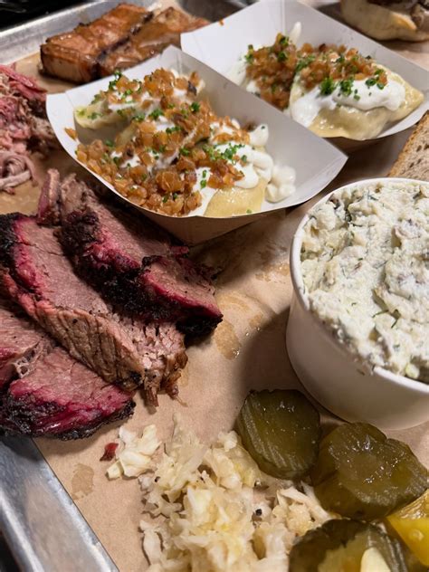 Hungry fans are lining up at mabel's in cleveland for BBQ 9