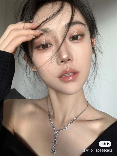 Ulzzang girl에 있는 핀 | 데이 메이크업, 아이메이크업, 버건디 메이크업