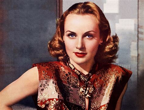 Chilling Facts About Carolyn Jones, Hollywood’s Macabre Icon