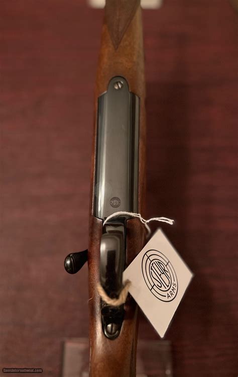 MTA Bus Time: Real-Time Tracking for the Route M72 Service 8