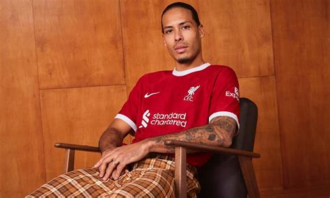 Photos: Liverpool stars try out new Nike home kit - Liverpool FC