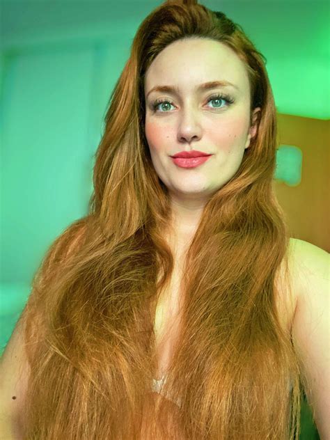 Its my 18th birthday! : r/SFWRedheads