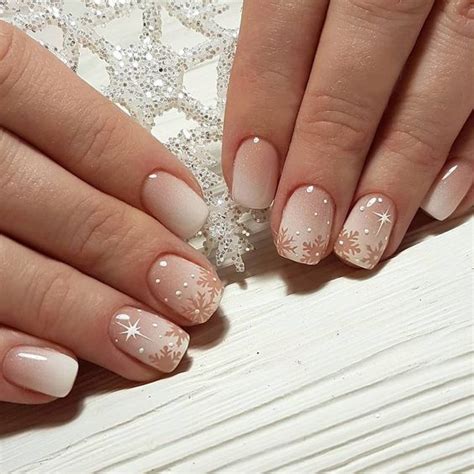 50+ Cute Christmas Nails To Recreate This Holiday Season | Christmas ...