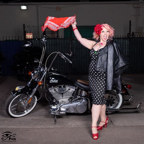 Hazel Honeysuckle - Photographer - Claire Rosen Models - Kelsey Tangel