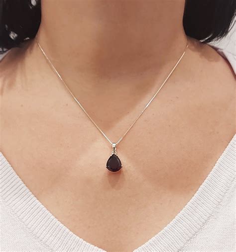 Pingente gota de prata 925 com granada natural - Blue Stone - Loja de