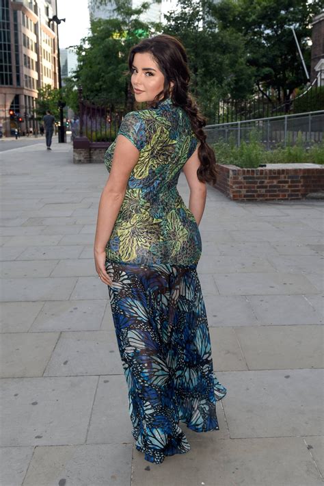 Demi Rose Mawby Big Cleavage - Hot Celebs Home