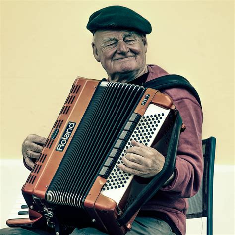 Alfreds Teach Yourself To Play Accordion Everything You Need To Know To Start Playing Now And Cd 4