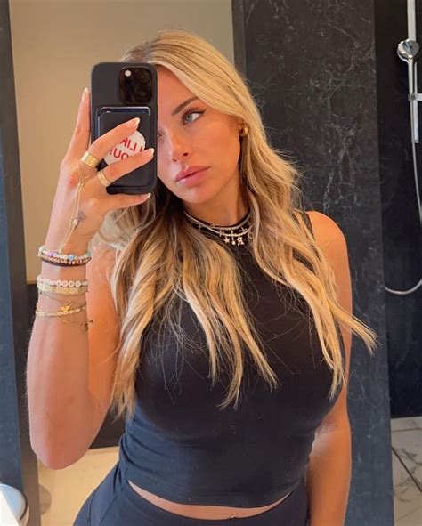 Corinna Kopf Biography, Age, Wiki, Net Worth, Family, Height