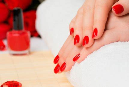 Маникюр и наращивание ресниц со скидкой 50% в Fashion nails studio до ...