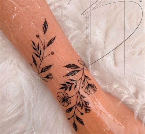 Tatuagens Feminina - 10 tatuagens femininas no antebraço para você se inspirar