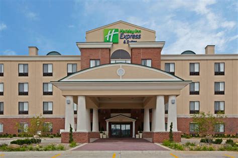 Holiday Inn Express & Suites Anderson Anderson, Indiana - Hotels & Motels