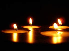 Hidup juga sekolah: Empat Lilin