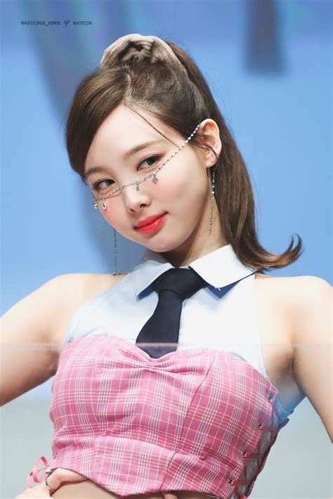 220903 TWICE Nayeon - Fansign Event | kpopping