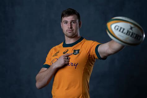 Frost latest Wallaby to re-sign with Australian Rugby