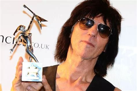 How did Jeff Beck die? Music legend passes away tragically aged 78 ...