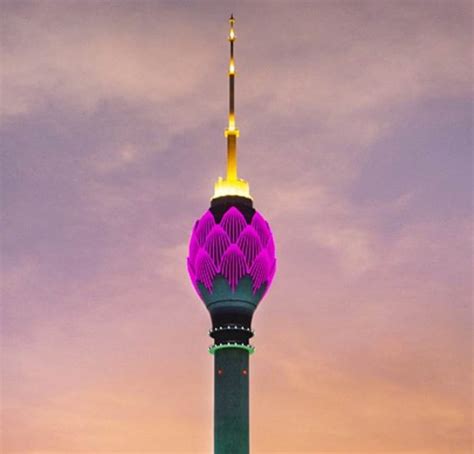 Top 8 Stunning Facts about the Lotus Tower