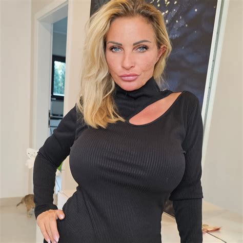 Candy Samira - Wünsche allen einen schönen Sonntag.Heute...