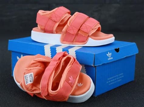 Купить Сандалии Adidas Sandals Corral Adilette (Сандалии женские Адидас ...