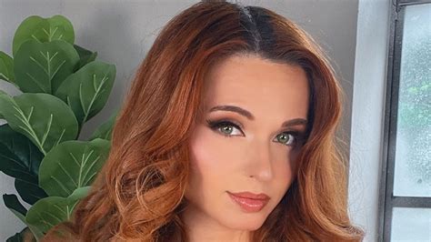 Amouranth vuelve a ser baneada de Twitch, y esta vez la razón podría