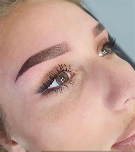 How to choose the right eyebrows for your face shape