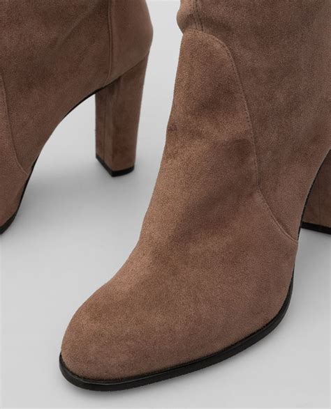 Stuart Weitzman Темно-бежевые замшевые ботфорты изображение 5 ...