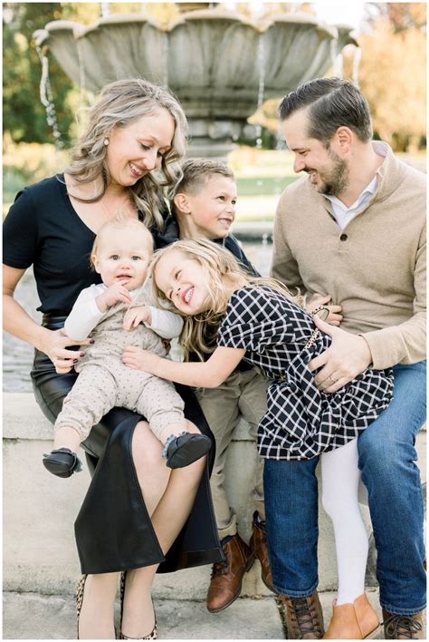 3 Tips to get Natural Smiles at your photo shoot - polymendes.com