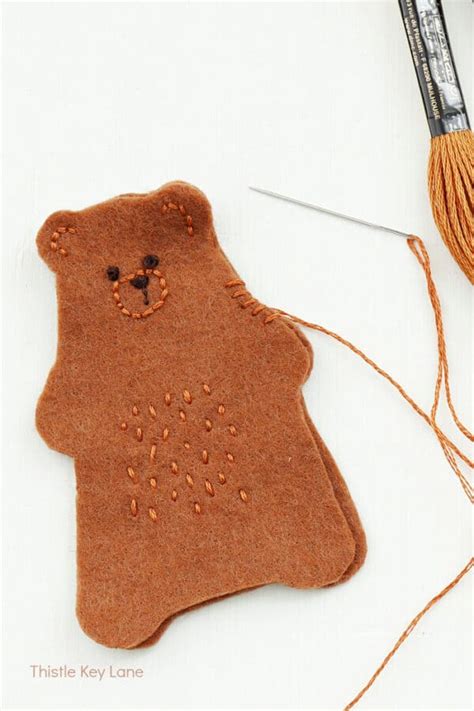 Simple Felt Woodland Animal Christmas Ornaments - Thistle Key Lane