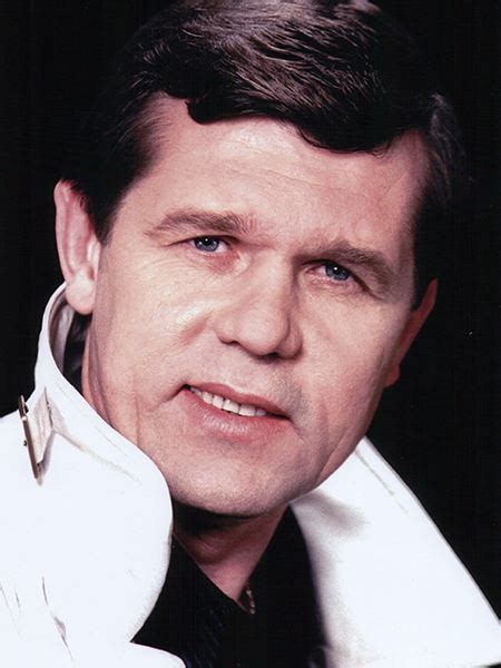 Александр Новиков – биография, фото, личная жизнь, жена и дети ...