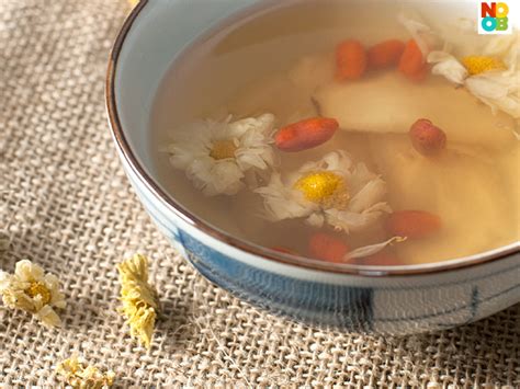 Canadian Ginseng, Chrysanthemum and Wolfberries Tea Recipe