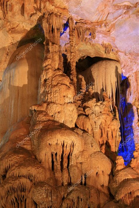 Phong Nha Ke Bang Caves, Vietnam — Stock Photo © imagex #13417890