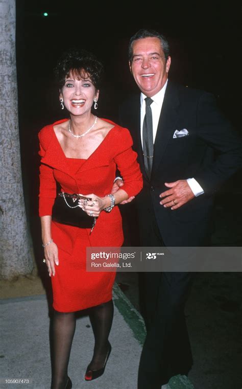 Suzanne Pleshette and Tom Gallagher during "Gorillas in the Mist" Los