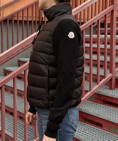 Куртка Moncler (Монклер) — купить в интернет магазине брендовых вещей ...