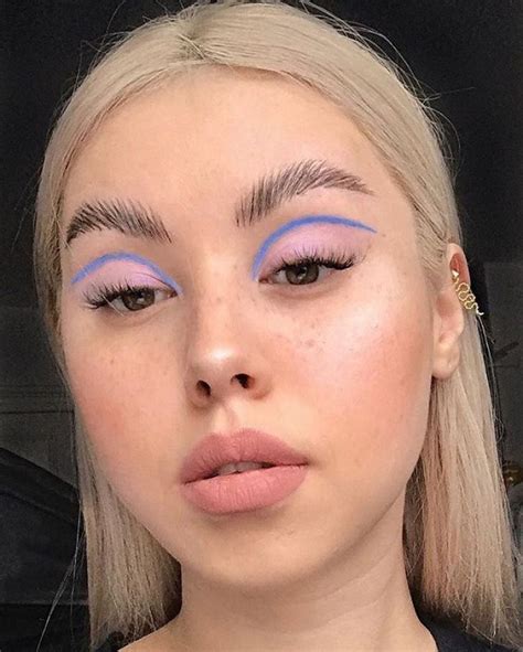 Pin by Лёля Котова on Макияж глаз | Artistry makeup, Summer makeup ...
