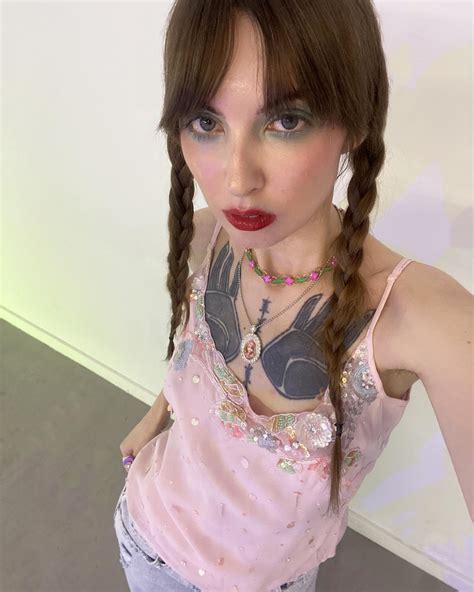 sasha sky (@sashasky_2.0) • Instagram photos and videos