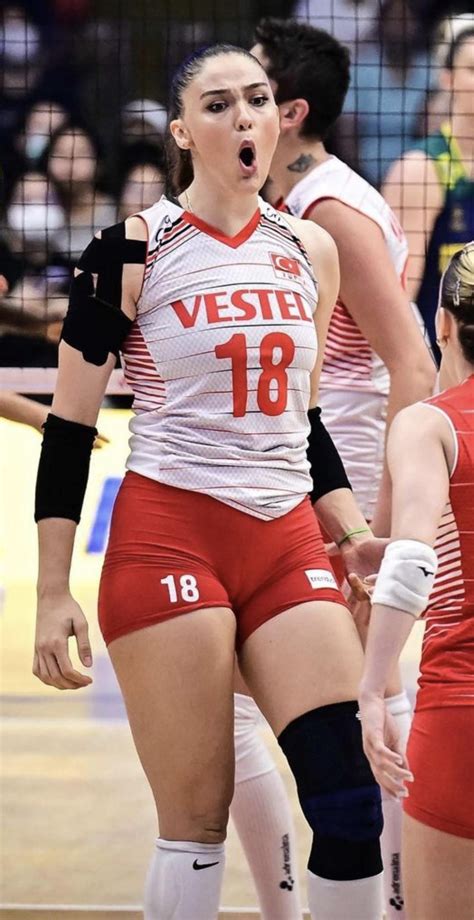 Cameltoe Collection : r/ZehraGunes