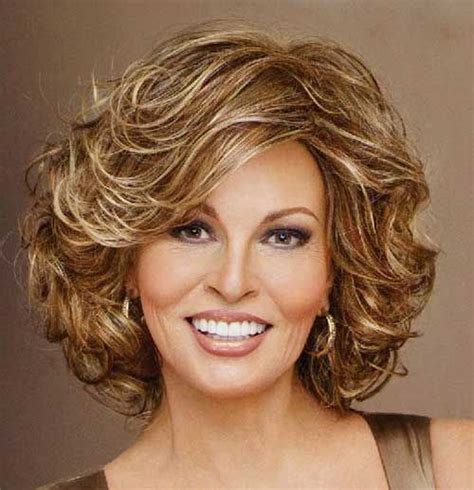 13 cortes de pelo elegantes para mujeres de 60 años - Un Millon de Ideas