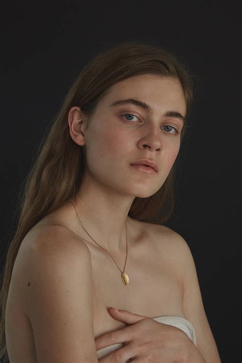 JULIA RITTER