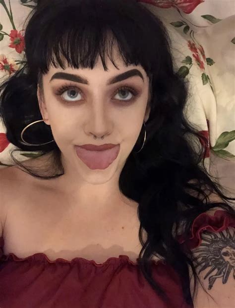 Cum on me? | Scrolller